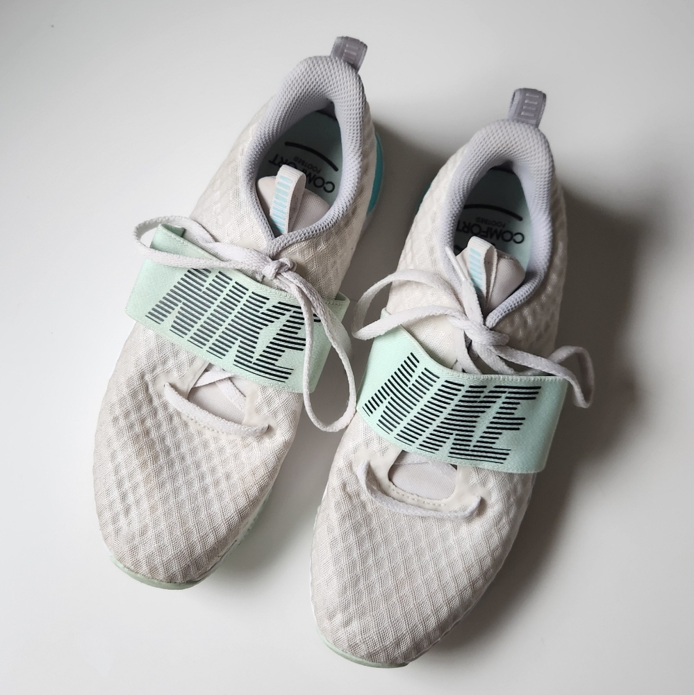 Nike White and Light Green Sneakers - Picture 1 of 8